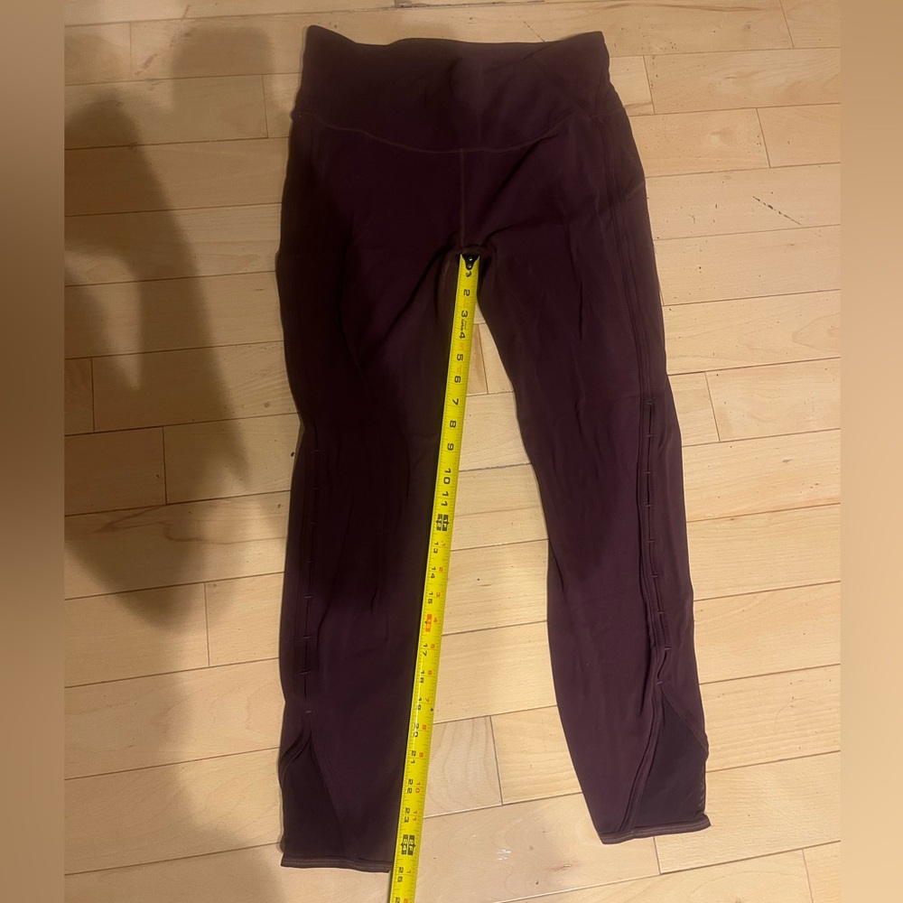 Athleta High-Rise Powervita Peekaboo 7/8 Tight in Maroon - Picture 8 of 14